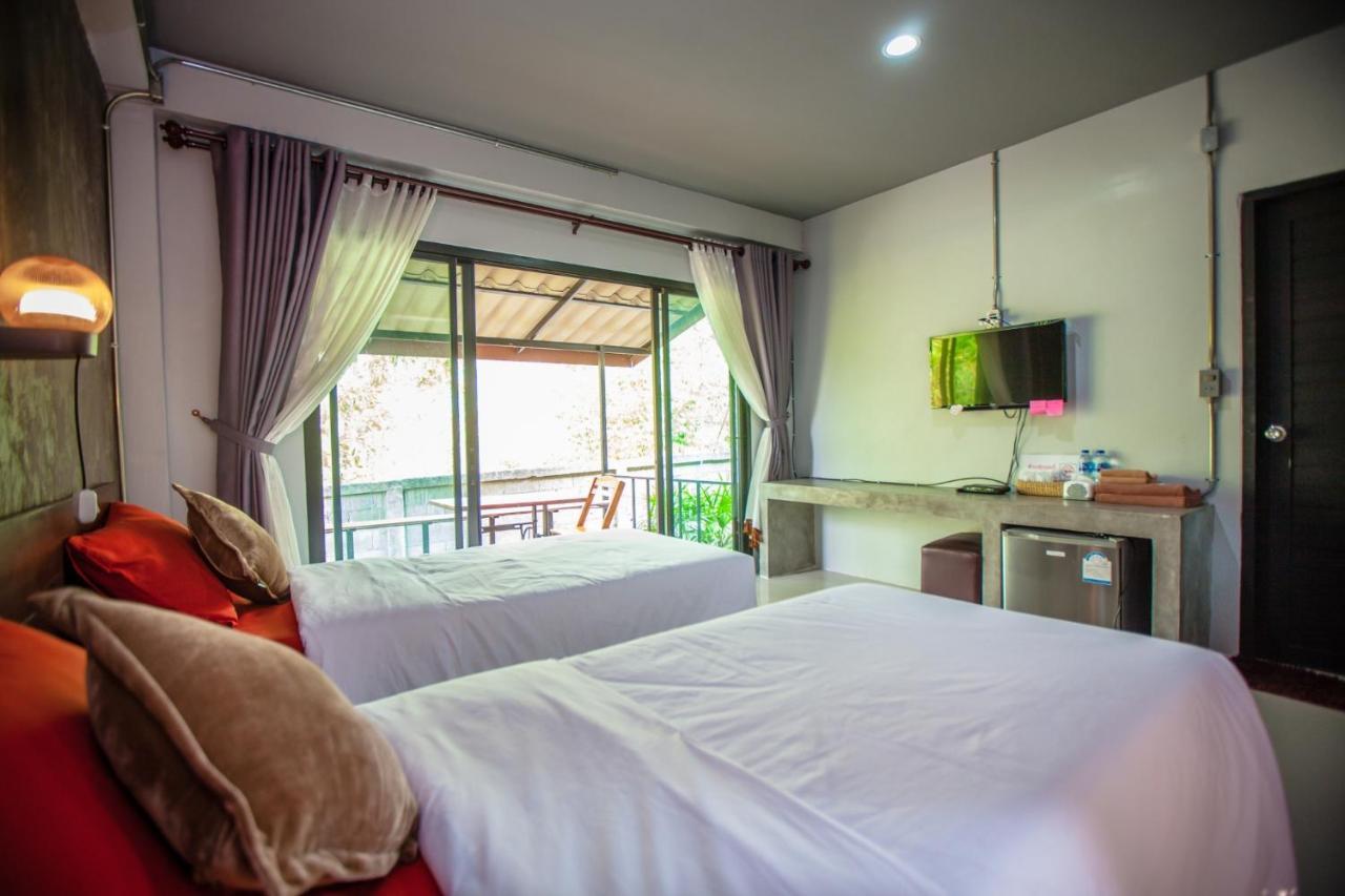 Br2 House Resort Пхаяу Экстерьер фото