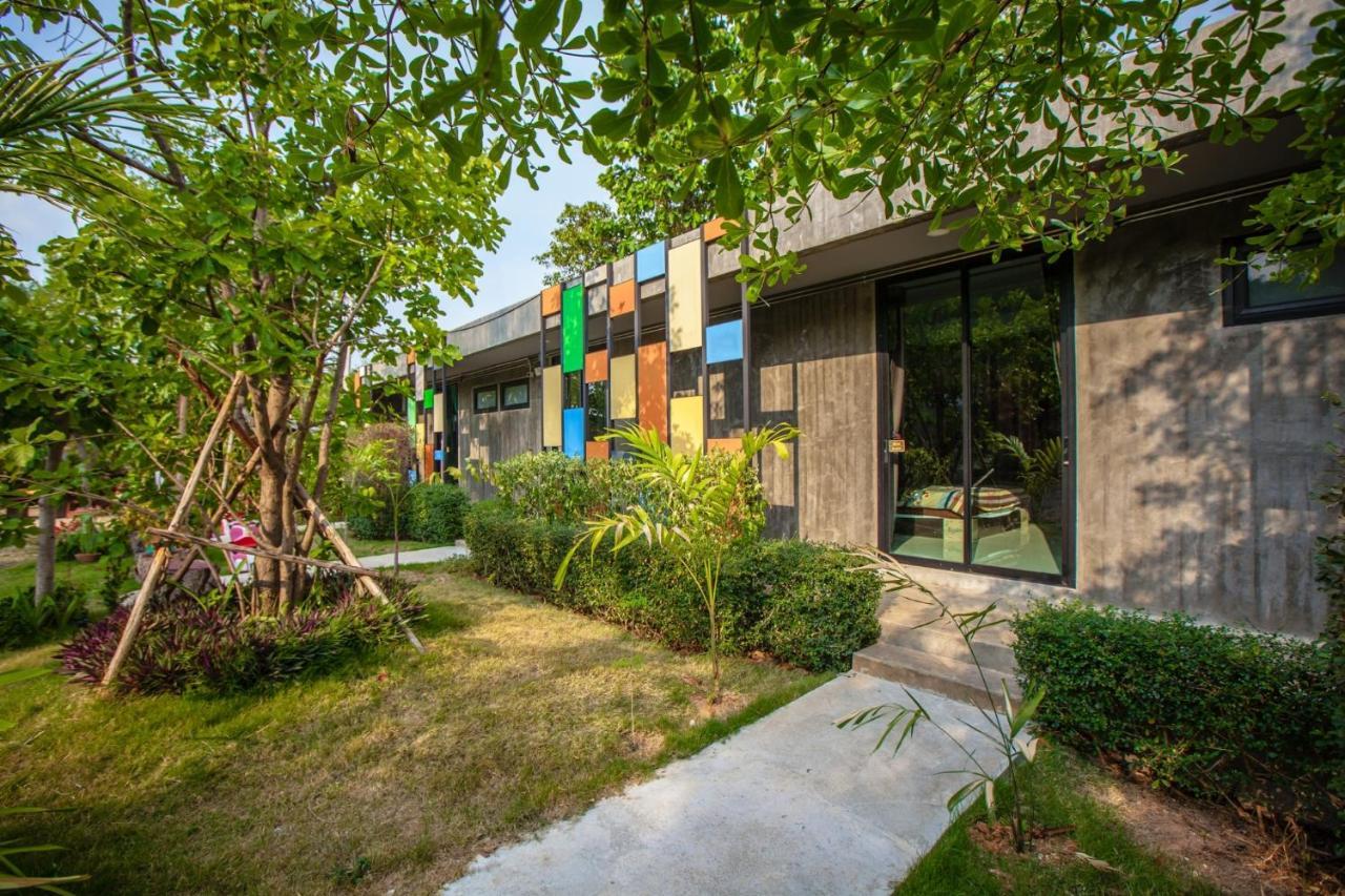 Br2 House Resort Пхаяу Экстерьер фото